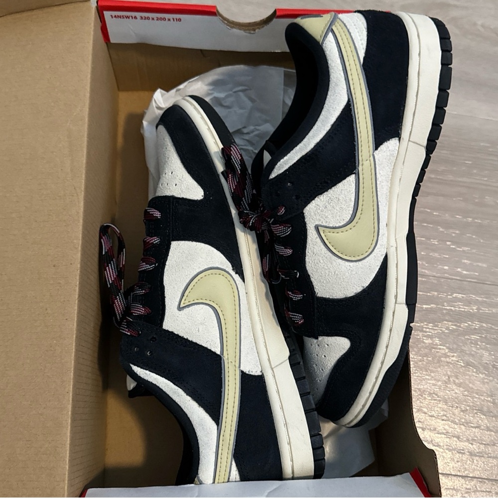 Nike Dunk LX Low Black Suede W